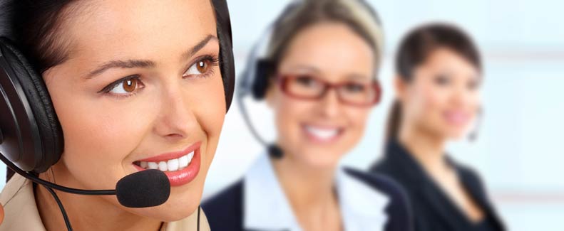 Mitarbeiterinnen aus einem Callcenter in Mecklenburg-Vorpommern