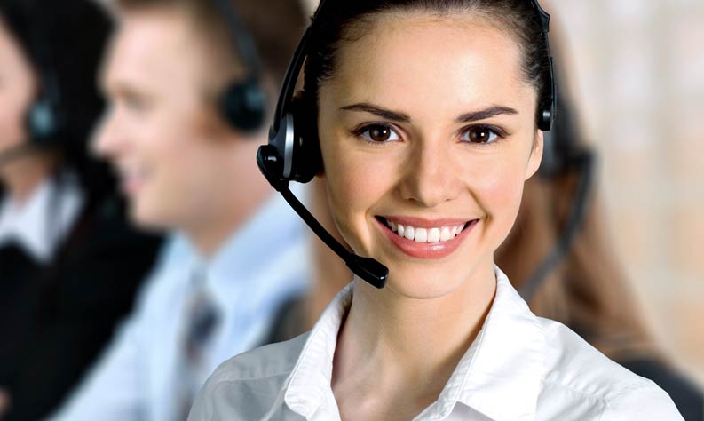 Anrufe von Patienten werden im Callcenter bearbeitet
