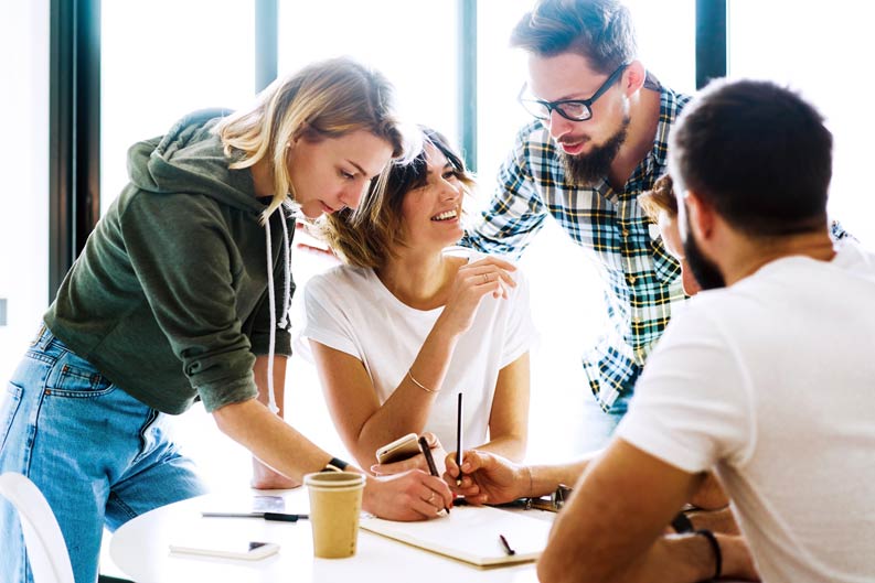 Das Team der TYPO3 Agentur bei der Umsetzung und Projektplanung